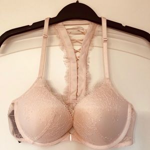 Victoria’s Secret very sexy bra